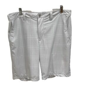 Travis Mathew Window Pane Plaid Golf Shorts SZ 34 Grey White